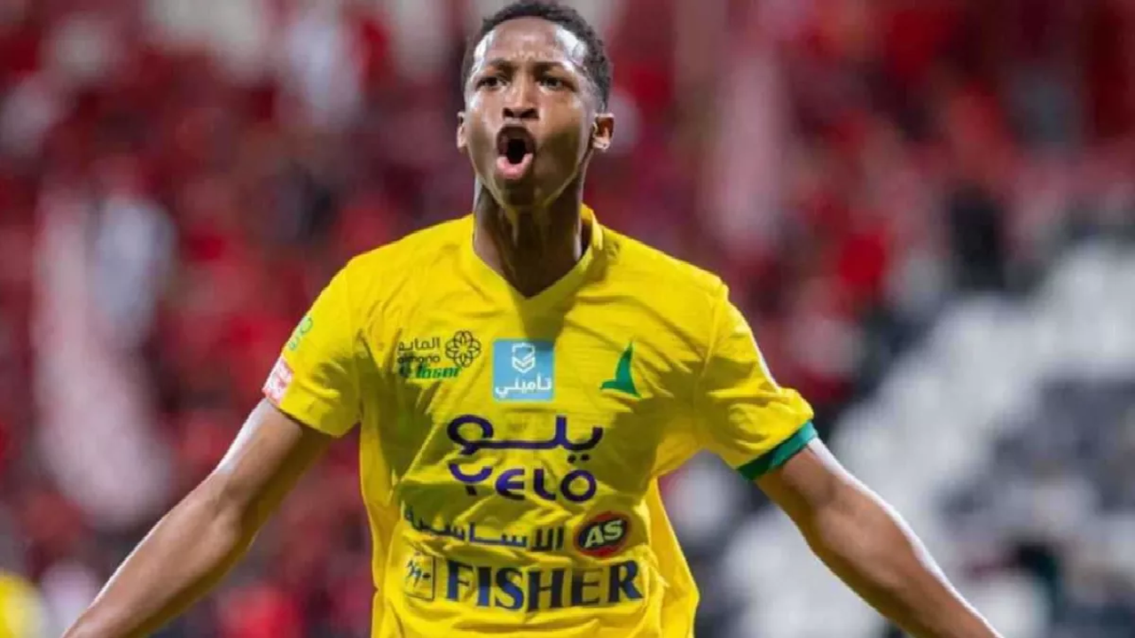 مفاوضات حامية.. اقتراب عميلقة من ضم نجم نادي الخليج